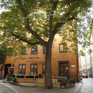 https://castanea-old-town-hostel.find-stockholm-hotels.com